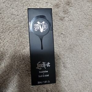 Kat Von D Lock-It Foundation - Black Packaging